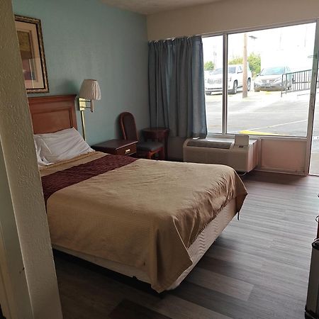 Countryside Inn Motel Ричмънд Стая снимка