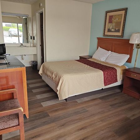 Countryside Inn Motel Ричмънд Екстериор снимка